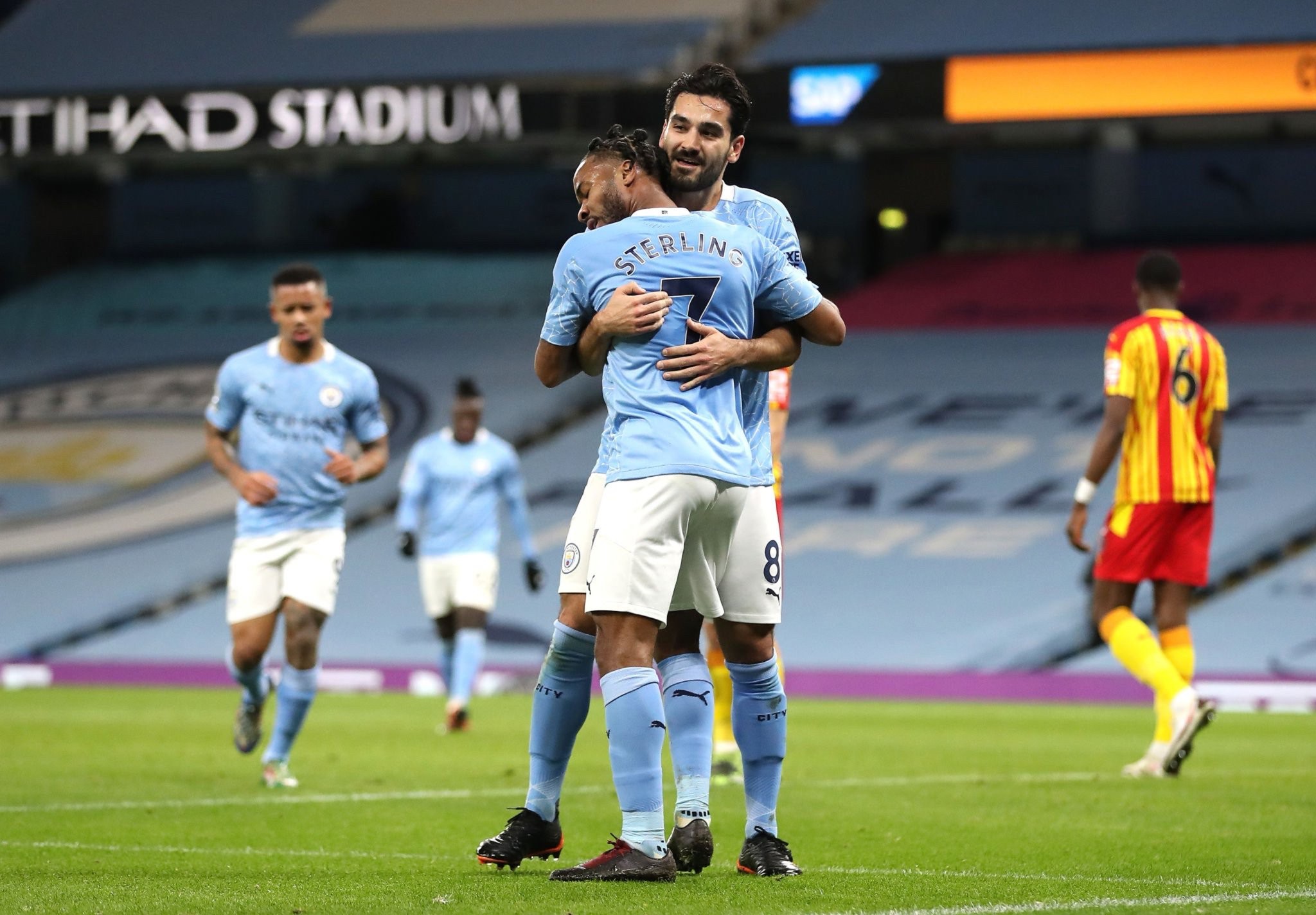 多的进攻机 多的进攻机